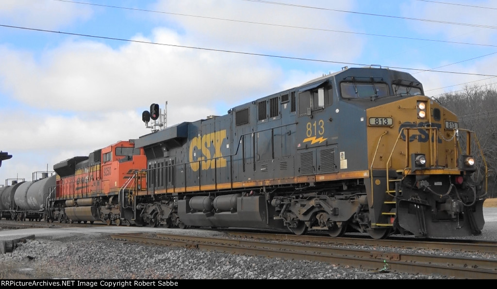 CSX 813